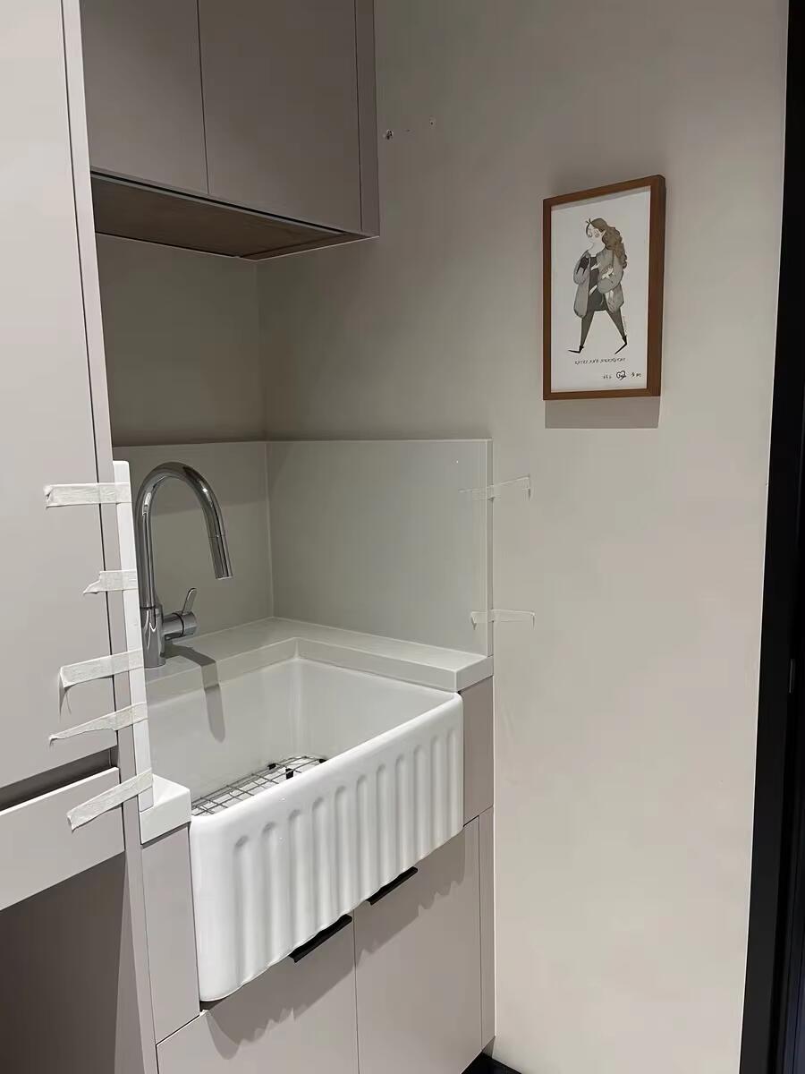 NOZLOO 30 Inch Fireclay Farmhouse Workstation Sink